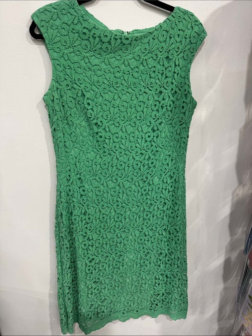 Green Lace Sheath Dress - Women's Classic Style